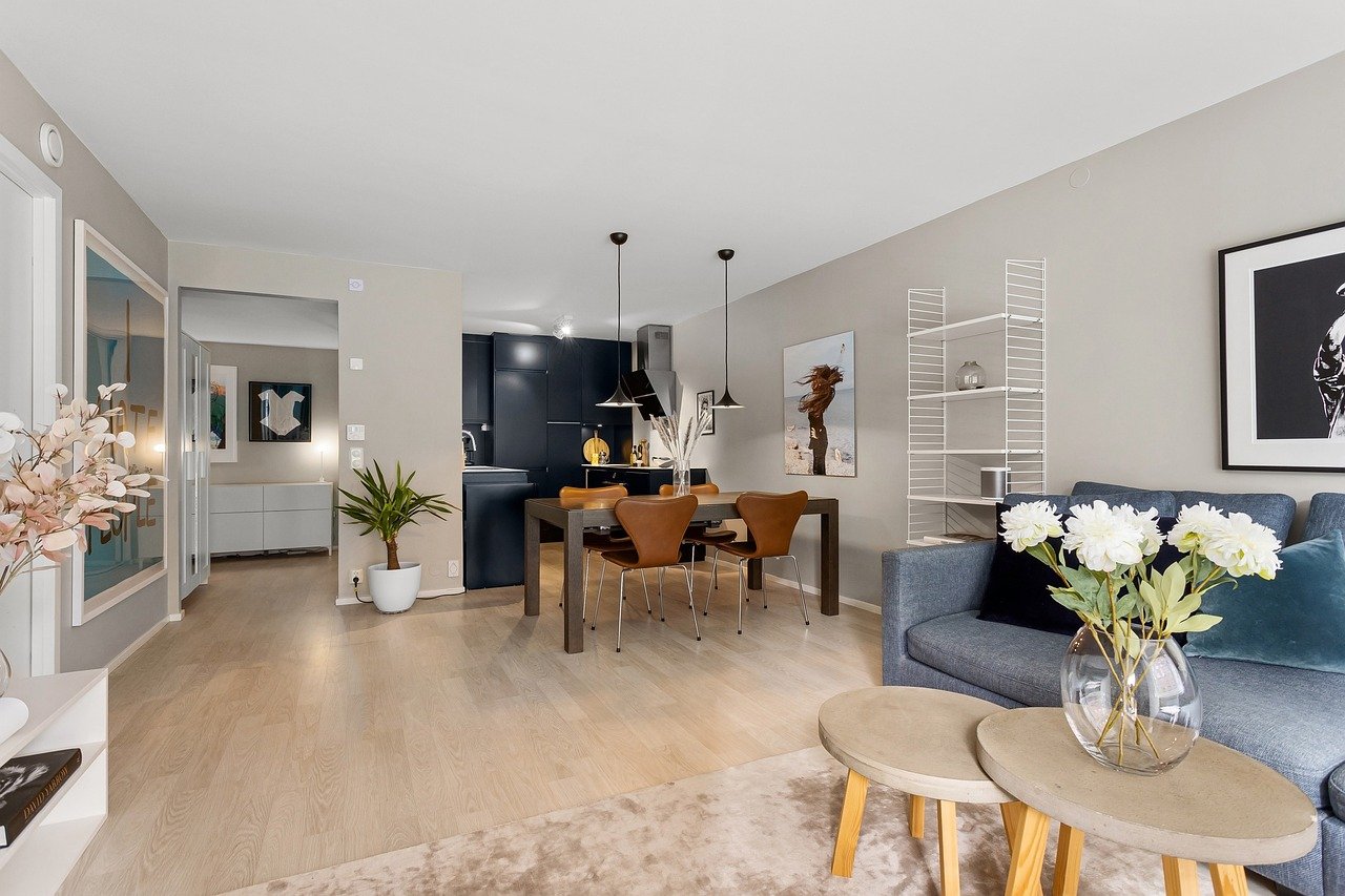 strathcona park homes for sale